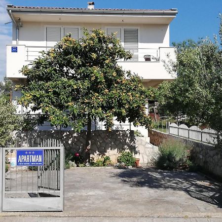 Apartment Dario Grebastica Bagian luar foto
