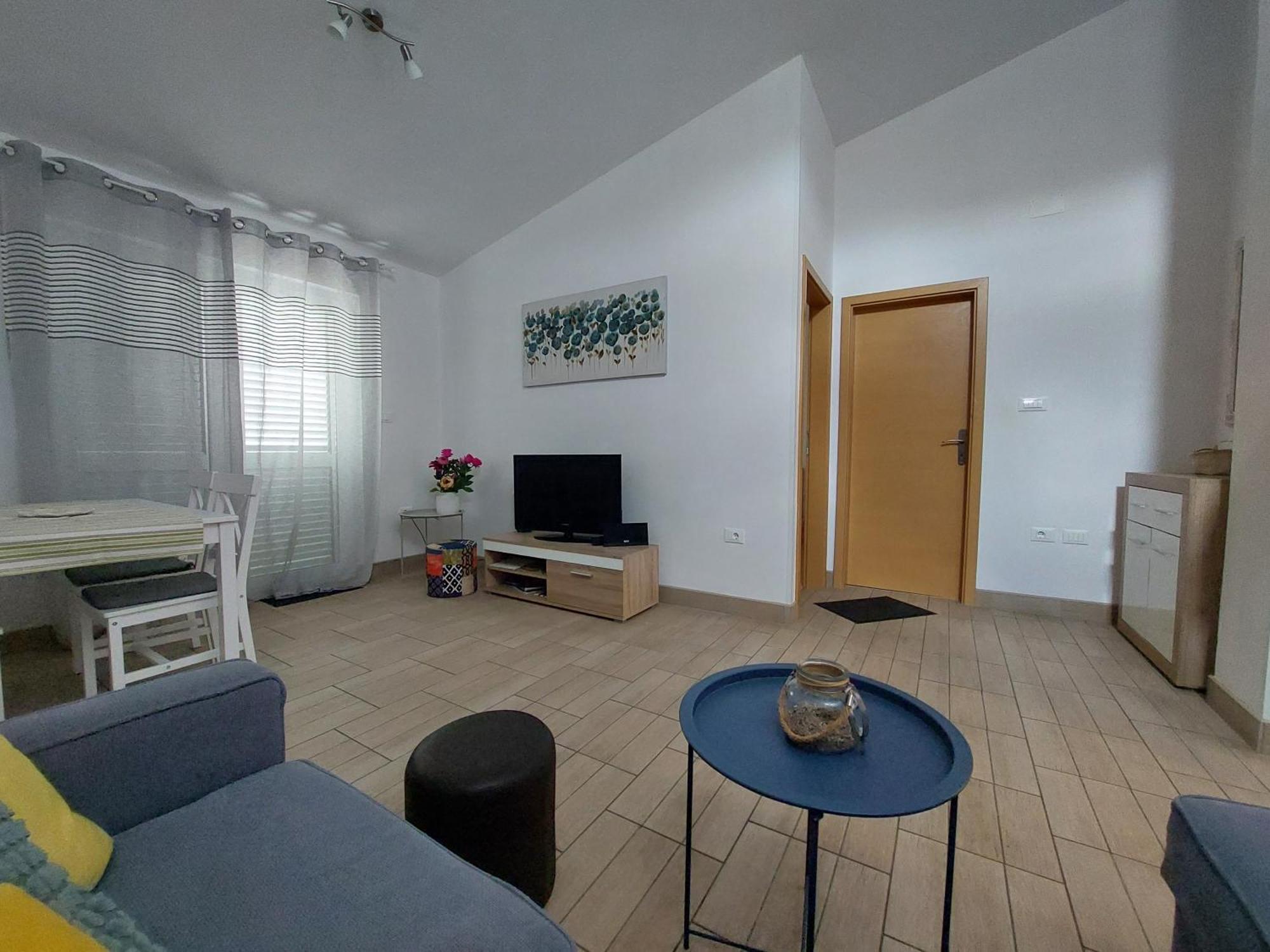 Apartment Dario Grebastica Bagian luar foto