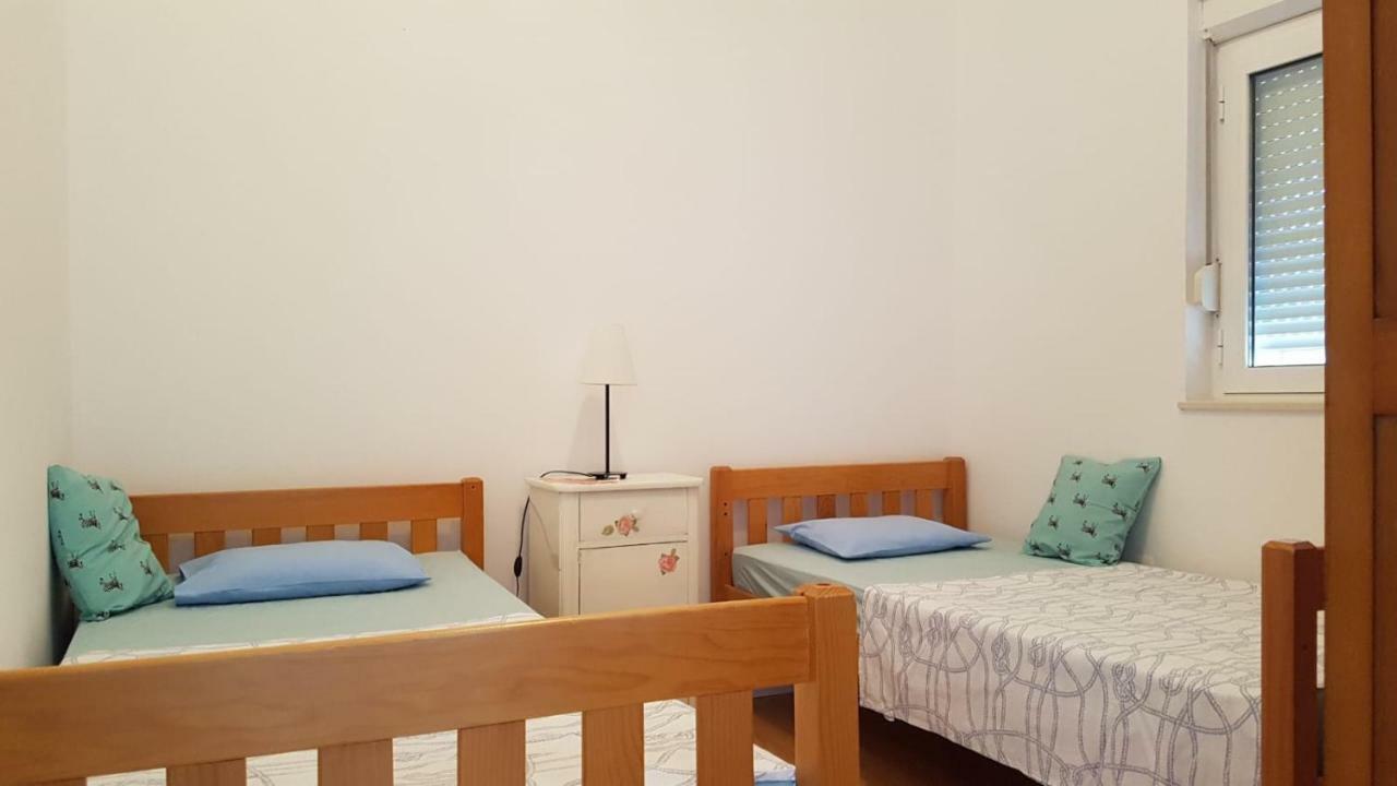 Apartment Dario Grebastica Bagian luar foto