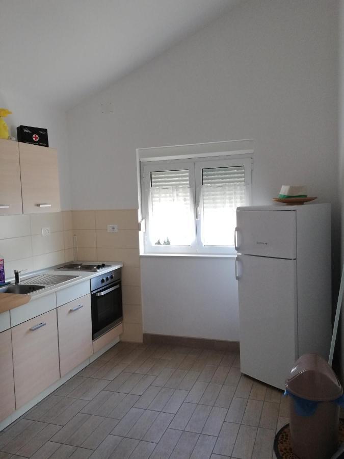 Apartment Dario Grebastica Bagian luar foto